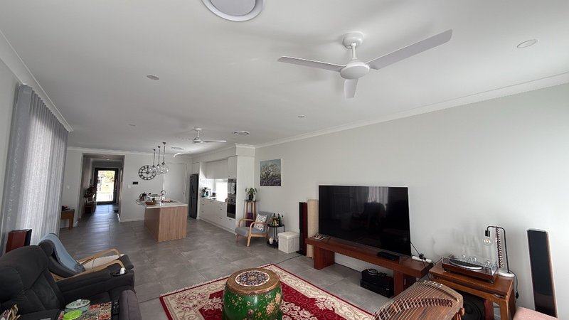 Photo - 20 Naranja Crescent, Benowa QLD 4217 - Image 15