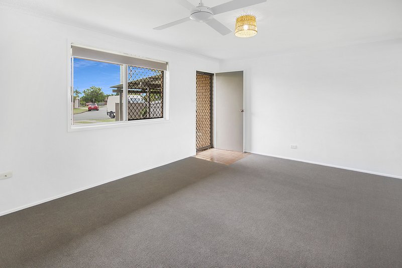 Photo - 20 Naroon Crescent, Wurtulla QLD 4575 - Image 5
