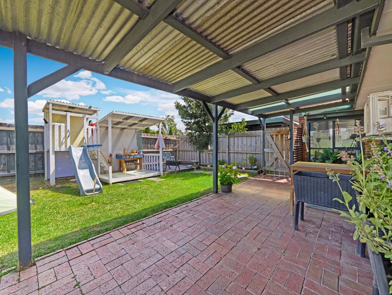 Photo - 20 Navarre Drive, Cranbourne West VIC 3977 - Image 15