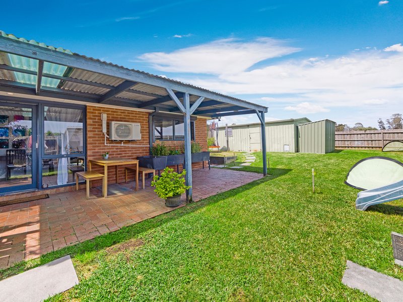 Photo - 20 Navarre Drive, Cranbourne West VIC 3977 - Image 16