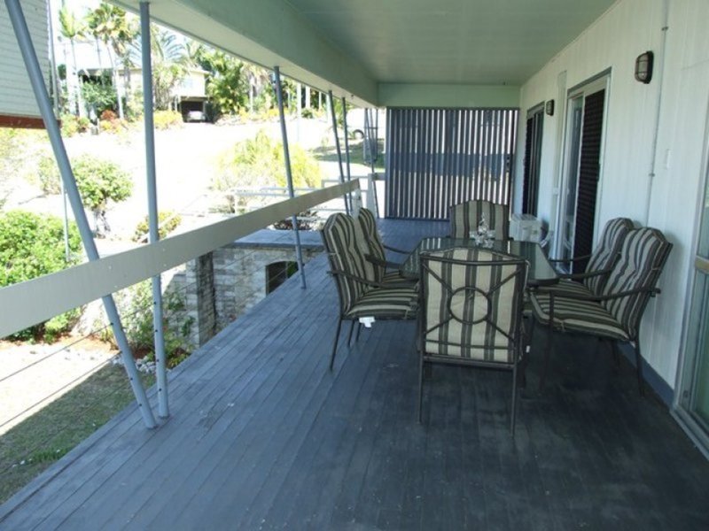 Photo - 20 Neptune Street, Tannum Sands QLD 4680 - Image 11