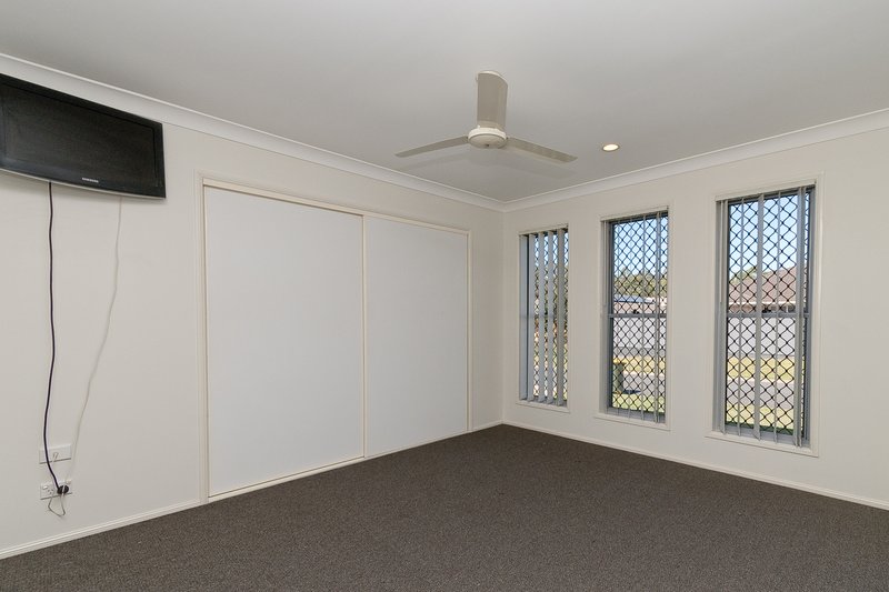 Photo - 20 Newmarket Drive, Morayfield QLD 4506 - Image 6