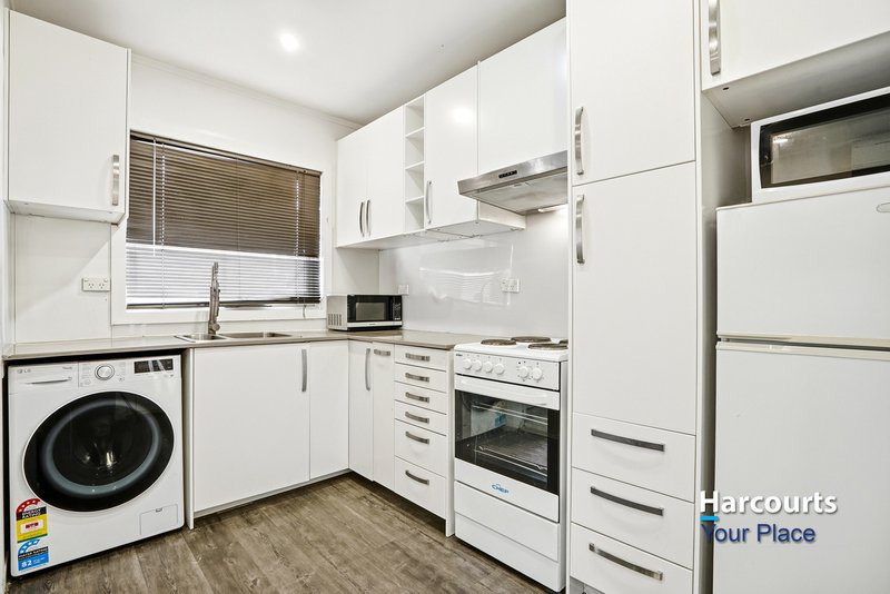 Photo - 20 Nicolaidis Crescent, Rooty Hill NSW 2766 - Image 13