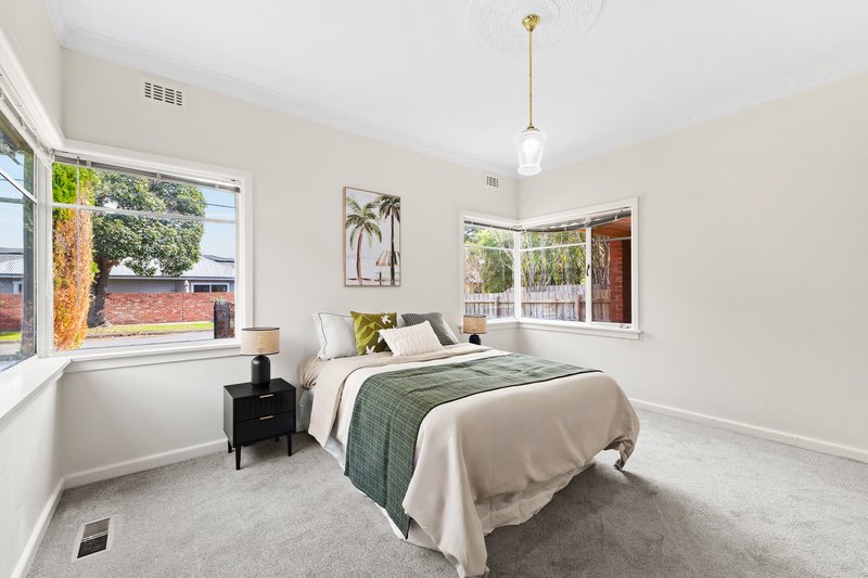 Photo - 20 North Avenue, Bentleigh VIC 3204 - Image 6