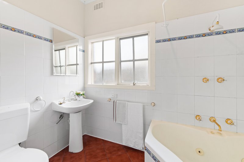 Photo - 20 North Avenue, Bentleigh VIC 3204 - Image 8