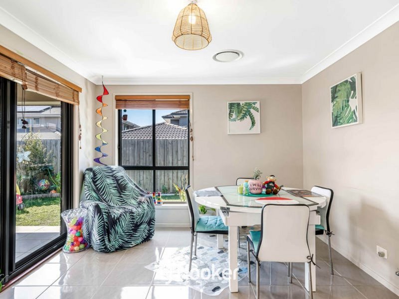 Photo - 20 Northbourne Drive, Marsden Park NSW 2765 - Image 6