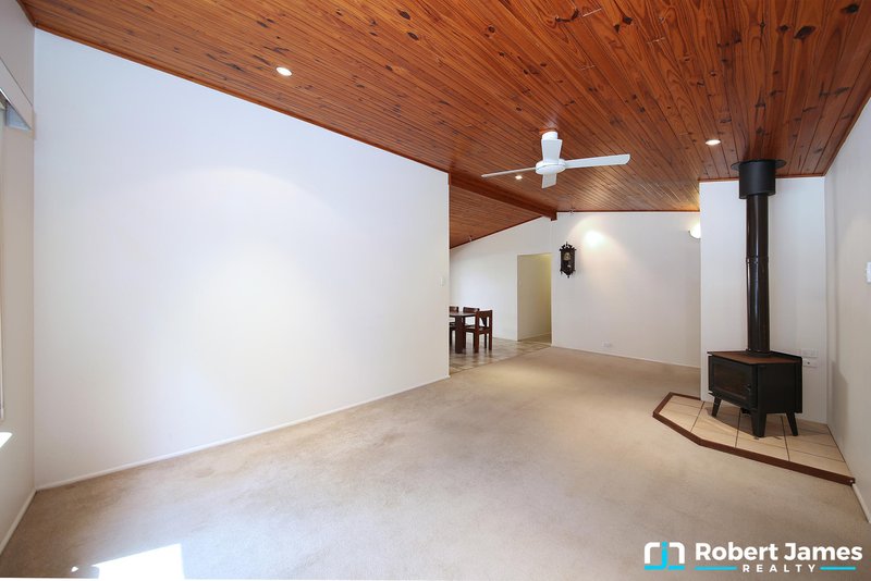 Photo - 20 Oakland Drive, Tewantin QLD 4565 - Image 8