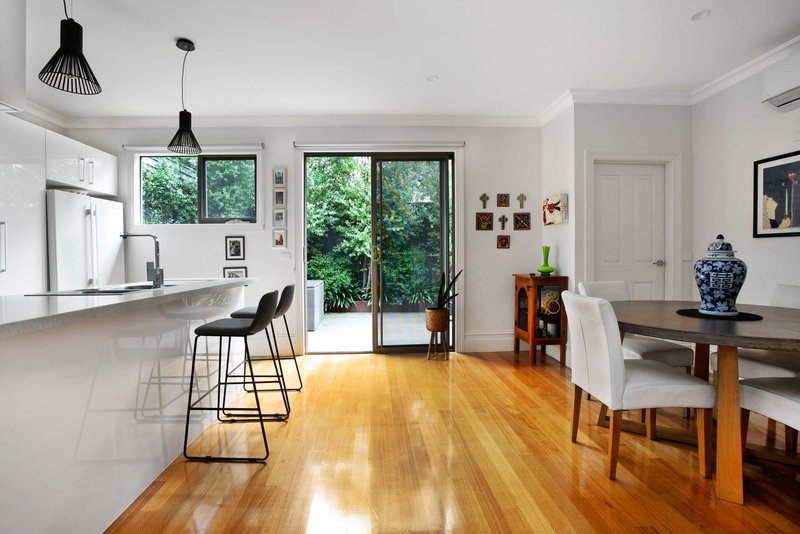 Photo - 20 O'Hea Street, Coburg VIC 3058 - Image 2