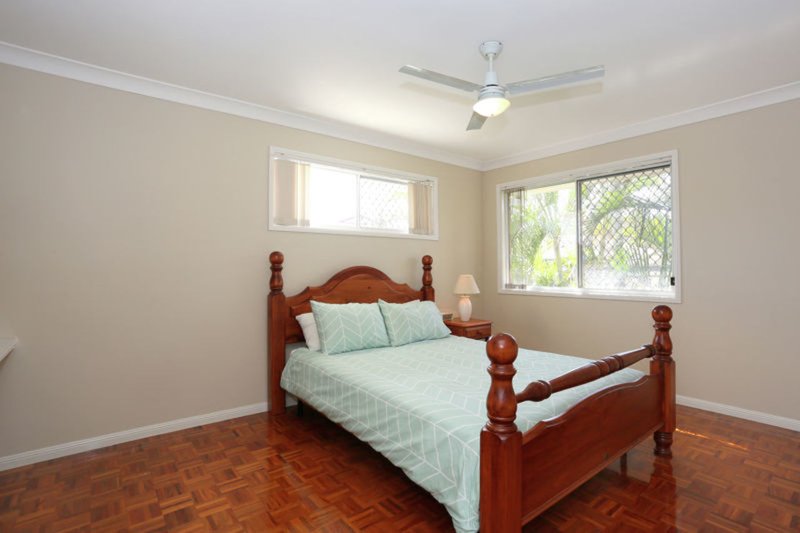 Photo - 20 Orchid Place, Calamvale QLD 4116 - Image 11