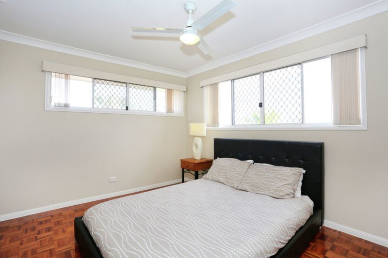 Photo - 20 Orchid Place, Calamvale QLD 4116 - Image 12