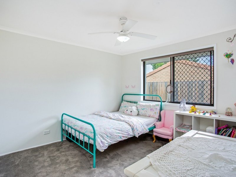 Photo - 20 Orlando Court, Highland Park QLD 4211 - Image 9