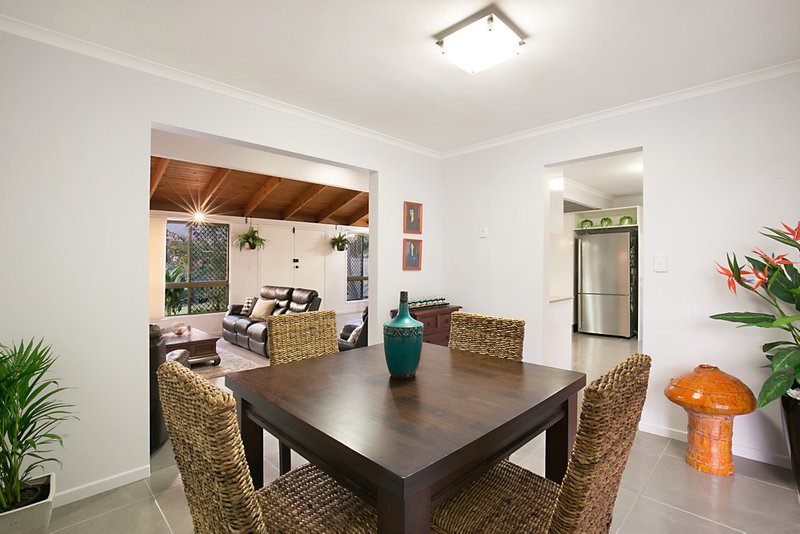 Photo - 20 Orlando Crescent, Springwood QLD 4127 - Image 7