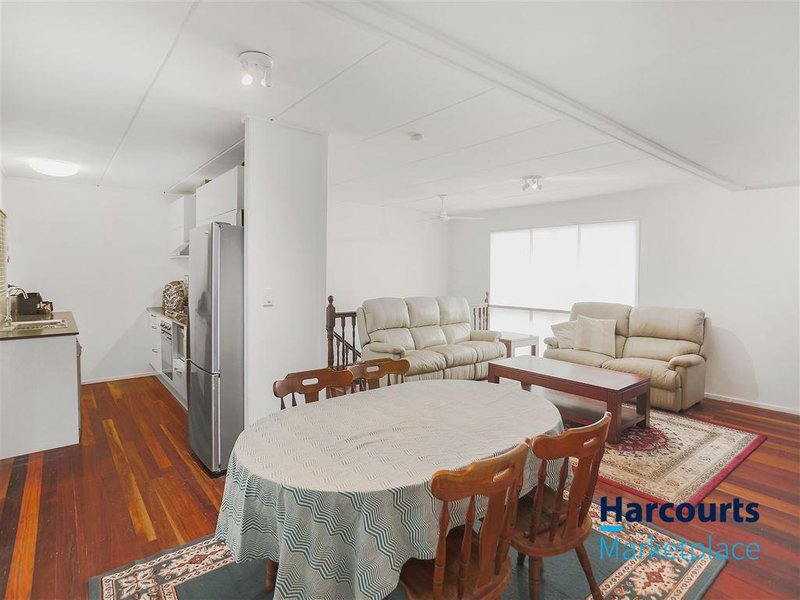 Photo - 20 Ormond Road, Oxley QLD 4075 - Image 2