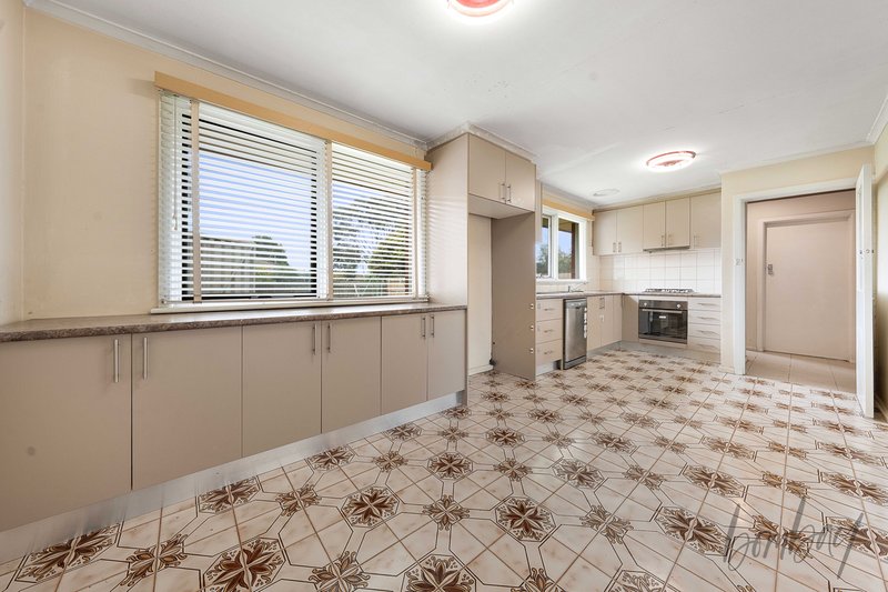 Photo - 20 Oulton Street, Fawkner VIC 3060 - Image 4