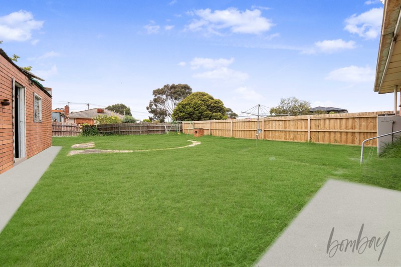 Photo - 20 Oulton Street, Fawkner VIC 3060 - Image 9