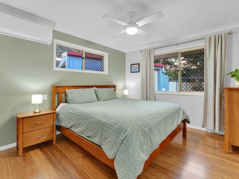 Photo - 20 Oxley Place, Forest Lake QLD 4078 - Image 3