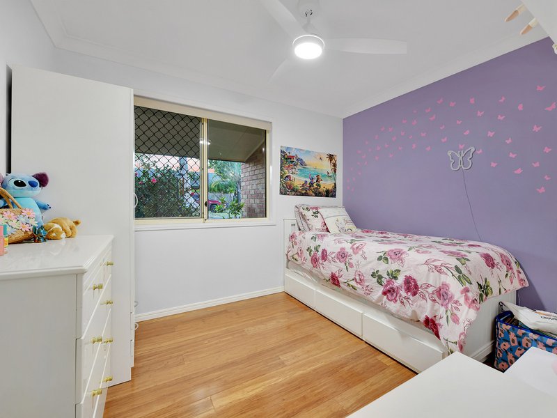 Photo - 20 Oxley Place, Forest Lake QLD 4078 - Image 7