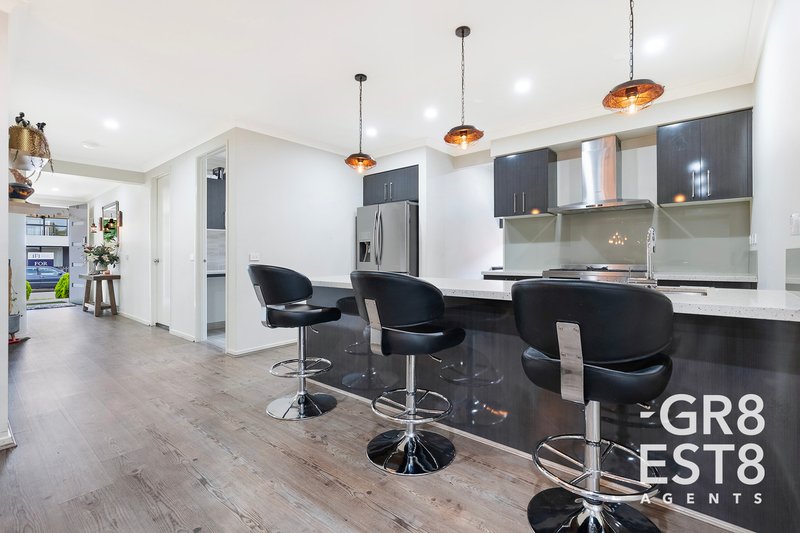 Photo - 20 Panama Road, Cranbourne West VIC 3977 - Image 9