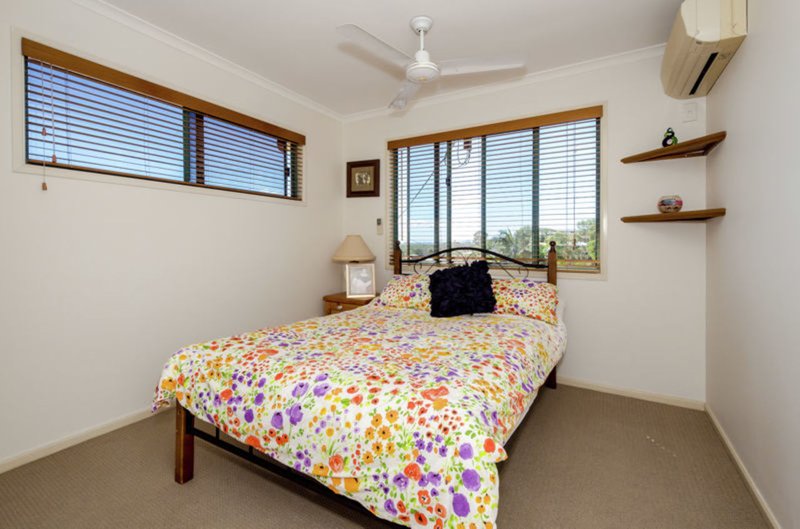 Photo - 20 Paperbark Street, Kin Kora QLD 4680 - Image 7