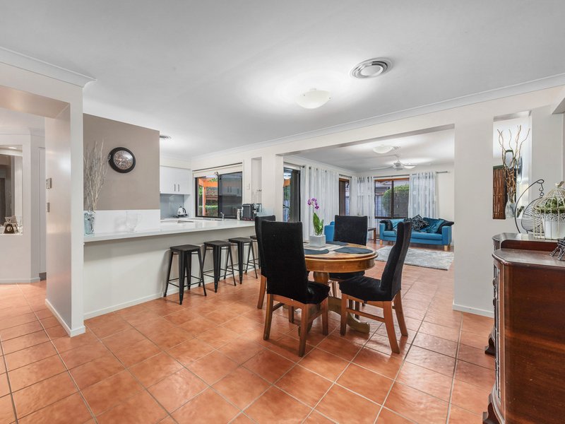 Photo - 20 Parklane Place, Bulimba QLD 4171 - Image 2