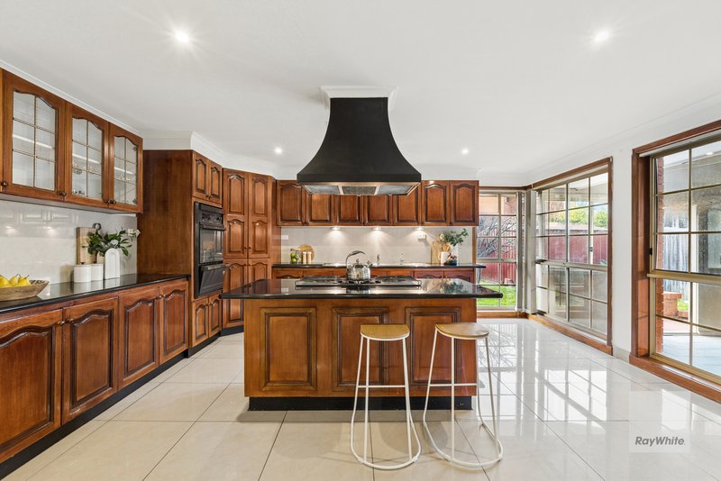 Photo - 20 Parmelia Drive, Taylors Lakes VIC 3038 - Image 6
