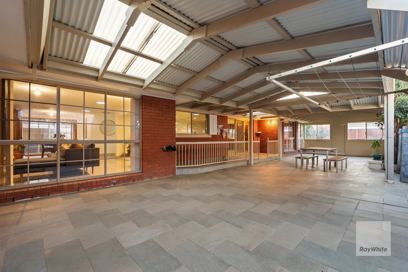 Photo - 20 Parmelia Drive, Taylors Lakes VIC 3038 - Image 12