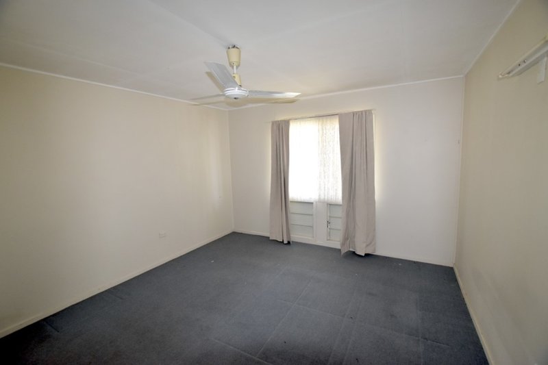 Photo - 20 Paterson Street, West Gladstone QLD 4680 - Image 5