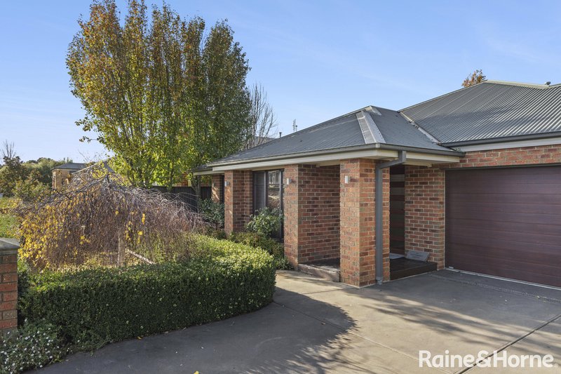Photo - 20 Patterson Drive, Kyneton VIC 3444 - Image 2