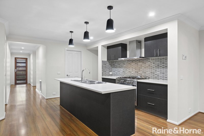Photo - 20 Patterson Drive, Kyneton VIC 3444 - Image 4