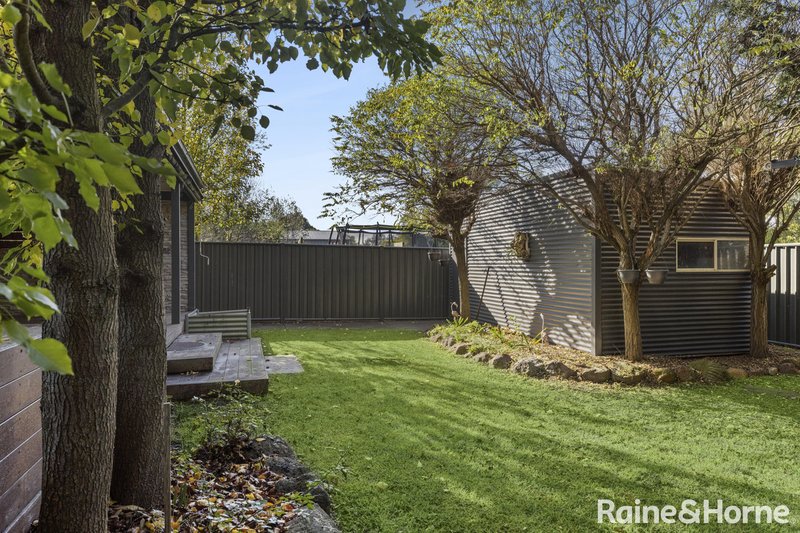 Photo - 20 Patterson Drive, Kyneton VIC 3444 - Image 18