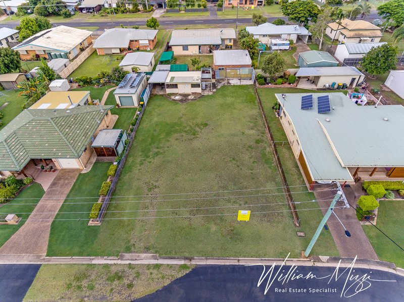 Photo - 20 Peatey Street, Kepnock QLD 4670 - Image 3