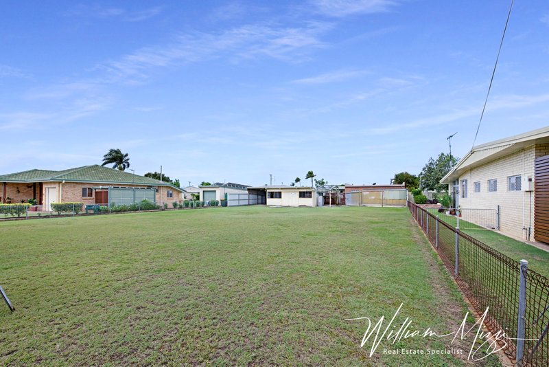 Photo - 20 Peatey Street, Kepnock QLD 4670 - Image 10