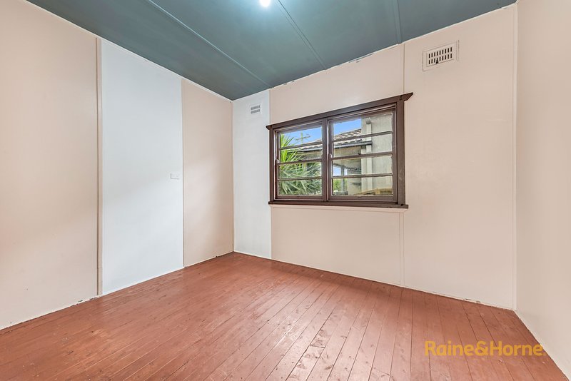 Photo - 20 Pegler Avenue, South Granville NSW 2142 - Image 6