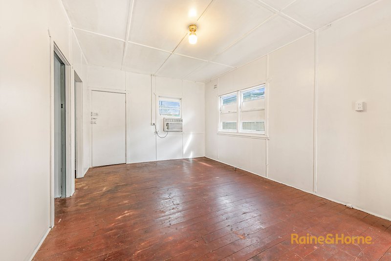 Photo - 20 Pegler Avenue, South Granville NSW 2142 - Image 8