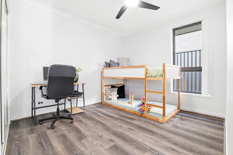 Photo - 20 Pennewaard Street, Marsden Park NSW 2765 - Image 16