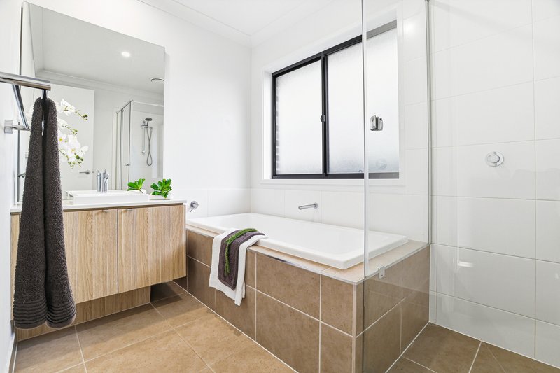 Photo - 20 Pennewaard Street, Marsden Park NSW 2765 - Image 17