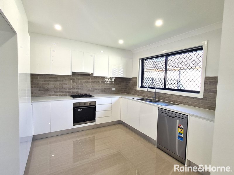 Photo - 20 Percival Avenue, Ingleburn NSW 2565 - Image 3