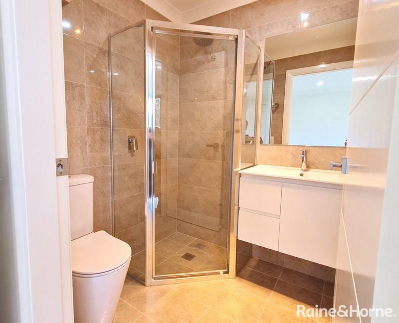 Photo - 20 Percival Avenue, Ingleburn NSW 2565 - Image 5