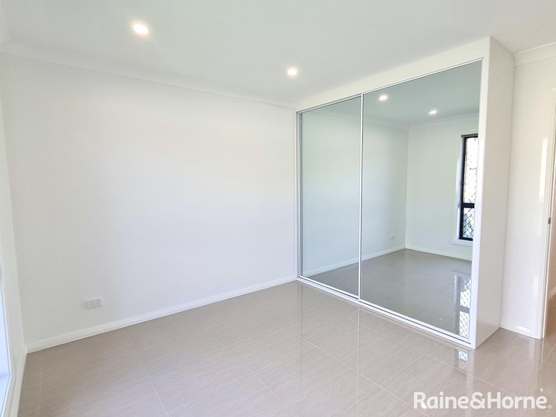 Photo - 20 Percival Avenue, Ingleburn NSW 2565 - Image 6