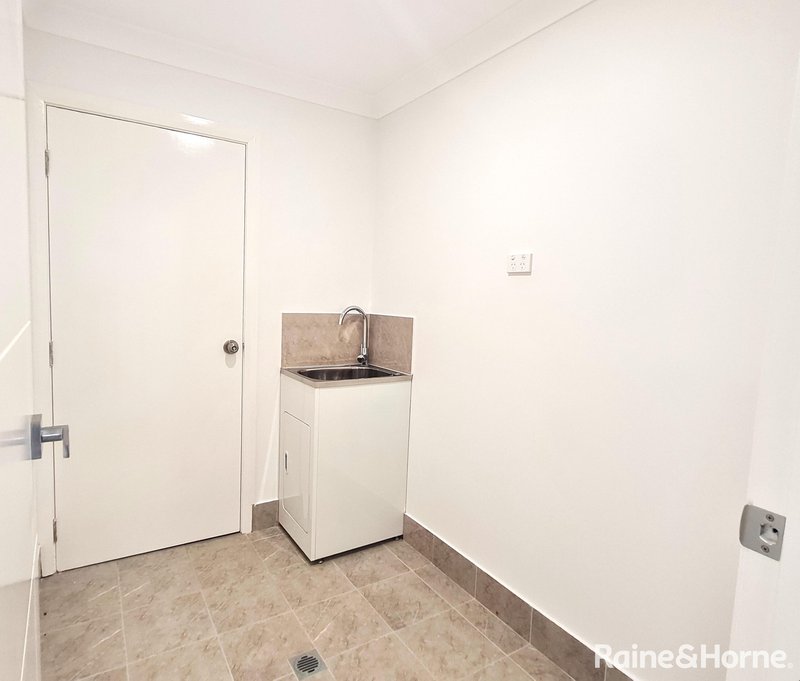 Photo - 20 Percival Avenue, Ingleburn NSW 2565 - Image 8