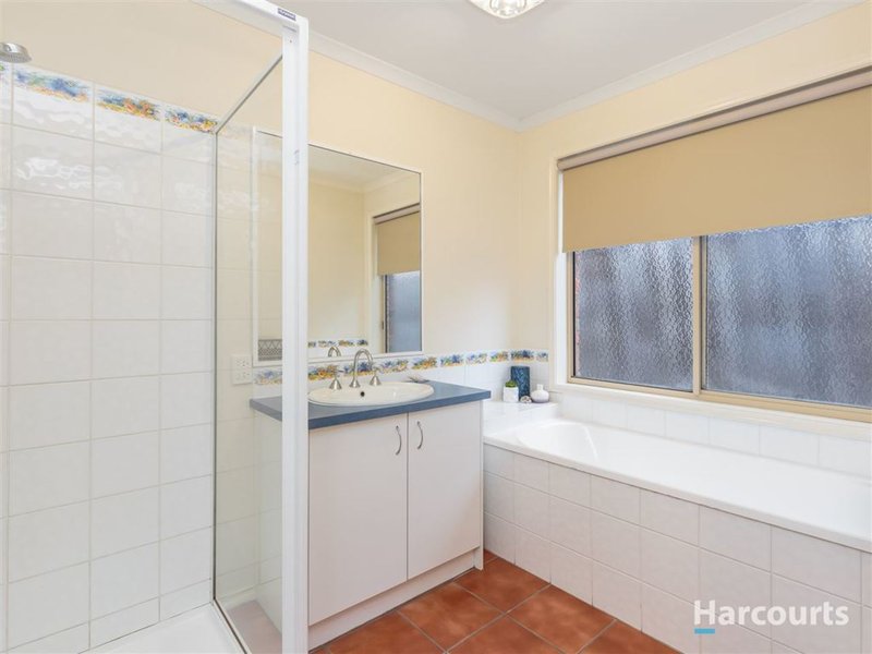 Photo - 20 Perri-Raso Rise, Rowville VIC 3178 - Image 7