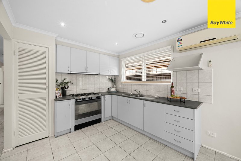 Photo - 20 Perry Close, Melton VIC 3337 - Image 14