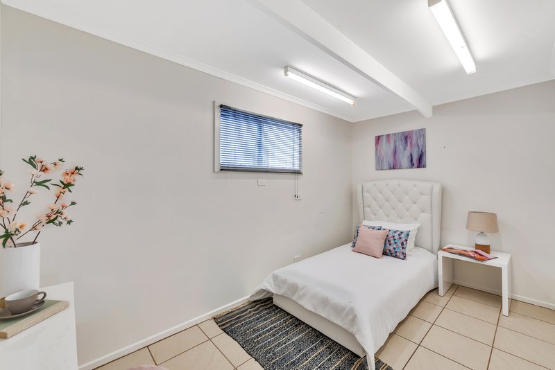 Photo - 20 Pinchbeck Street, Morphett Vale SA 5162 - Image 10