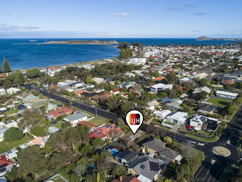 Photo - 20 Pine Avenue, Victor Harbor SA 5211 - Image 5