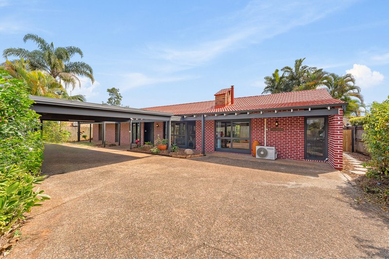 Photo - 20 Pinecone Street, Sunnybank QLD 4109 - Image 2