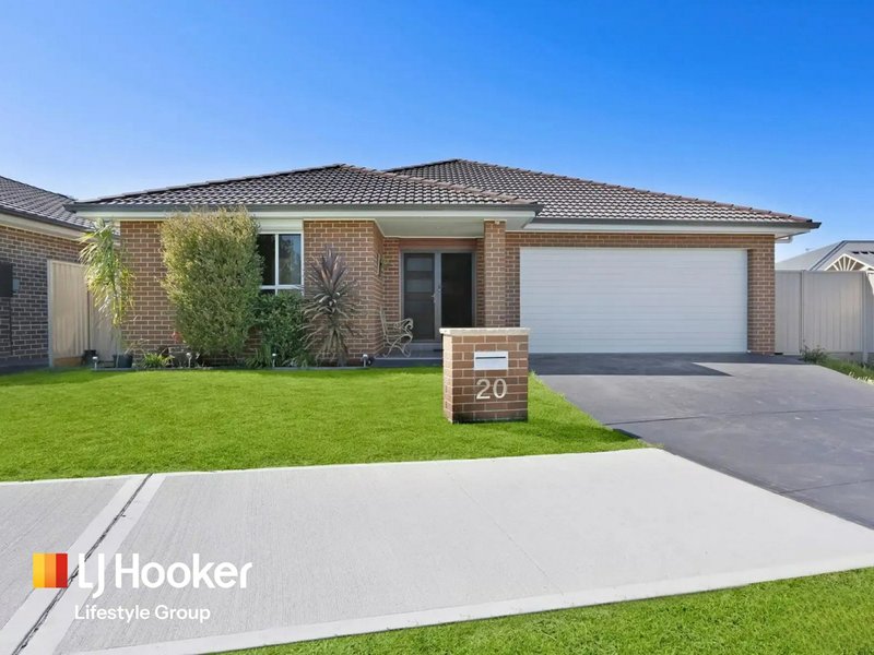Photo - 20 Plymouth Boulevard, Spring Farm NSW 2570 - Image 1