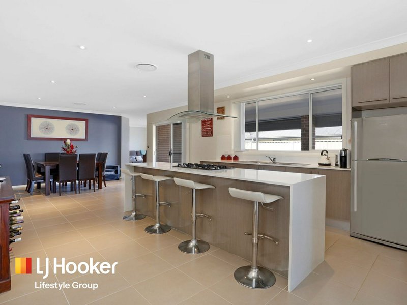 Photo - 20 Plymouth Boulevard, Spring Farm NSW 2570 - Image 2