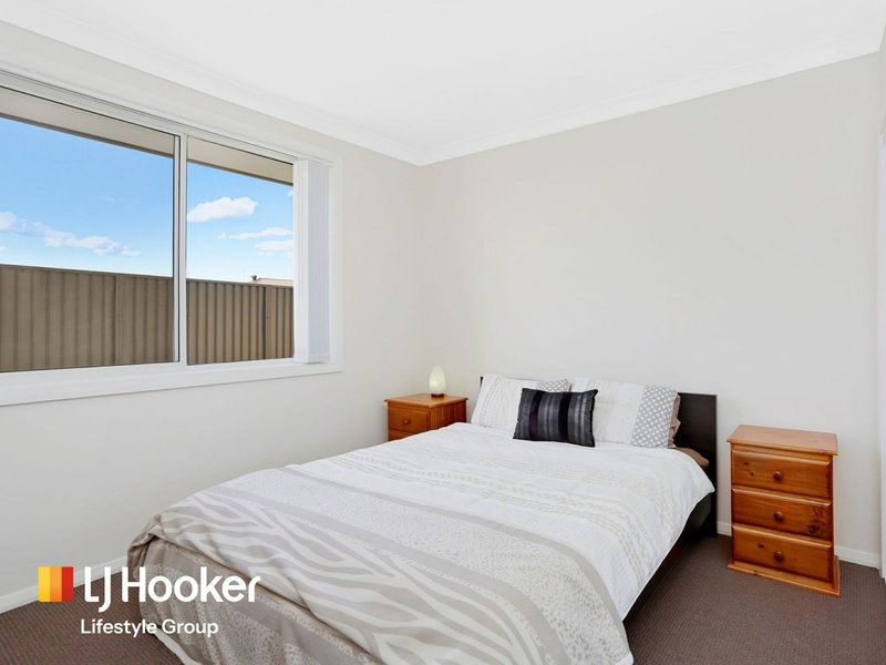 Photo - 20 Plymouth Boulevard, Spring Farm NSW 2570 - Image 5