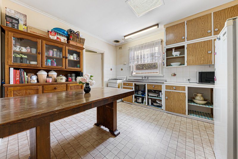 Photo - 20 Poplar Crescent, Campbelltown SA 5074 - Image 5