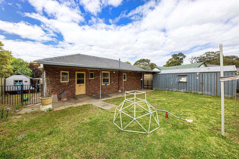 Photo - 20 Poplar Crescent, Campbelltown SA 5074 - Image 13